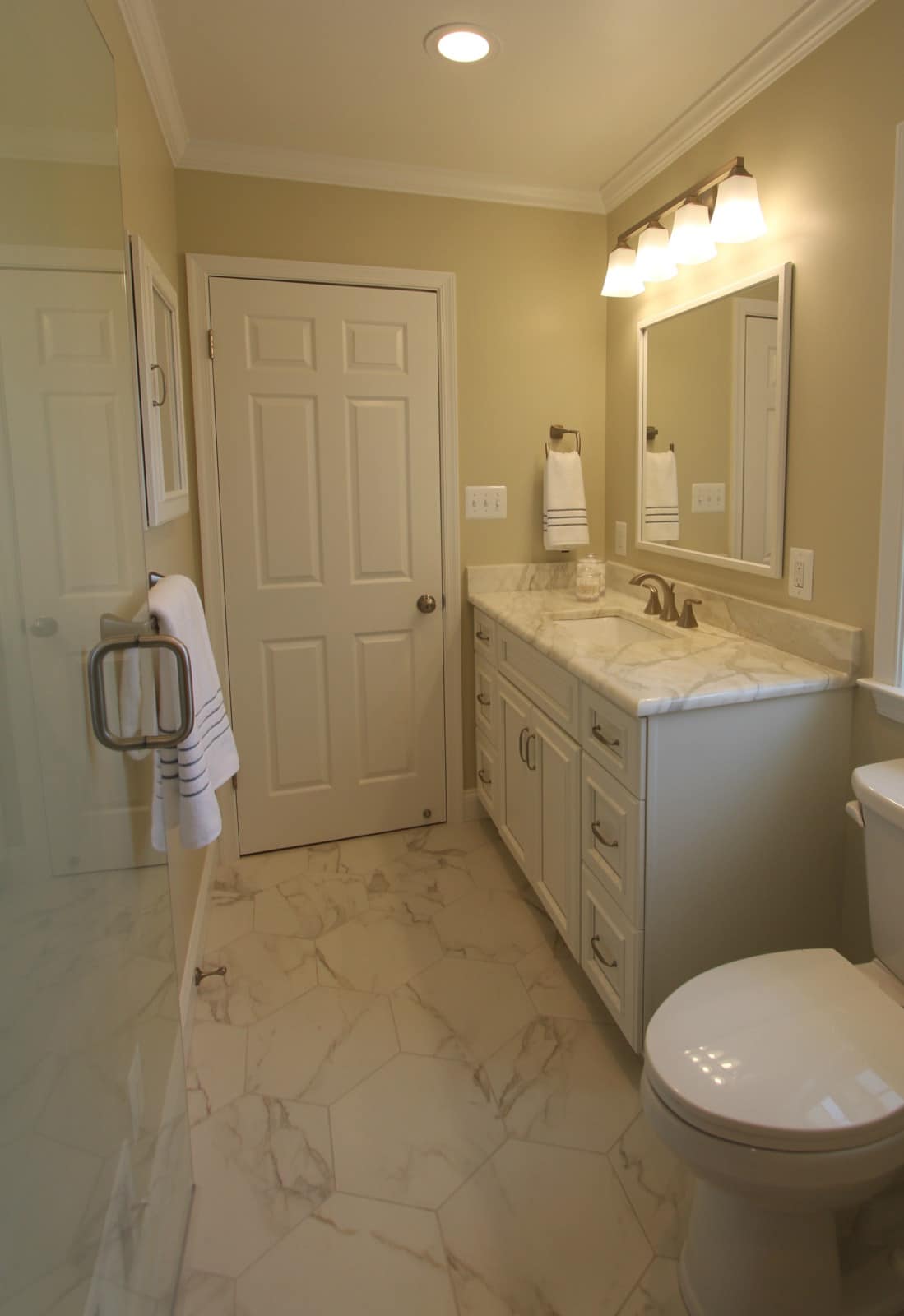 Monkton bathroom,bathroom remodeling contractor maryland,bathroom contractor,add bathroom,interior contractor maryland,new bathroom shower contractor maryland,licensed bathroom contractors,add guest bathroom maryland,finished basements,Accessable senior bathroom design,disabled veterans home modifications,bathroom remodeling contractor,baltimore home remodeling,home remodeling baltimoret